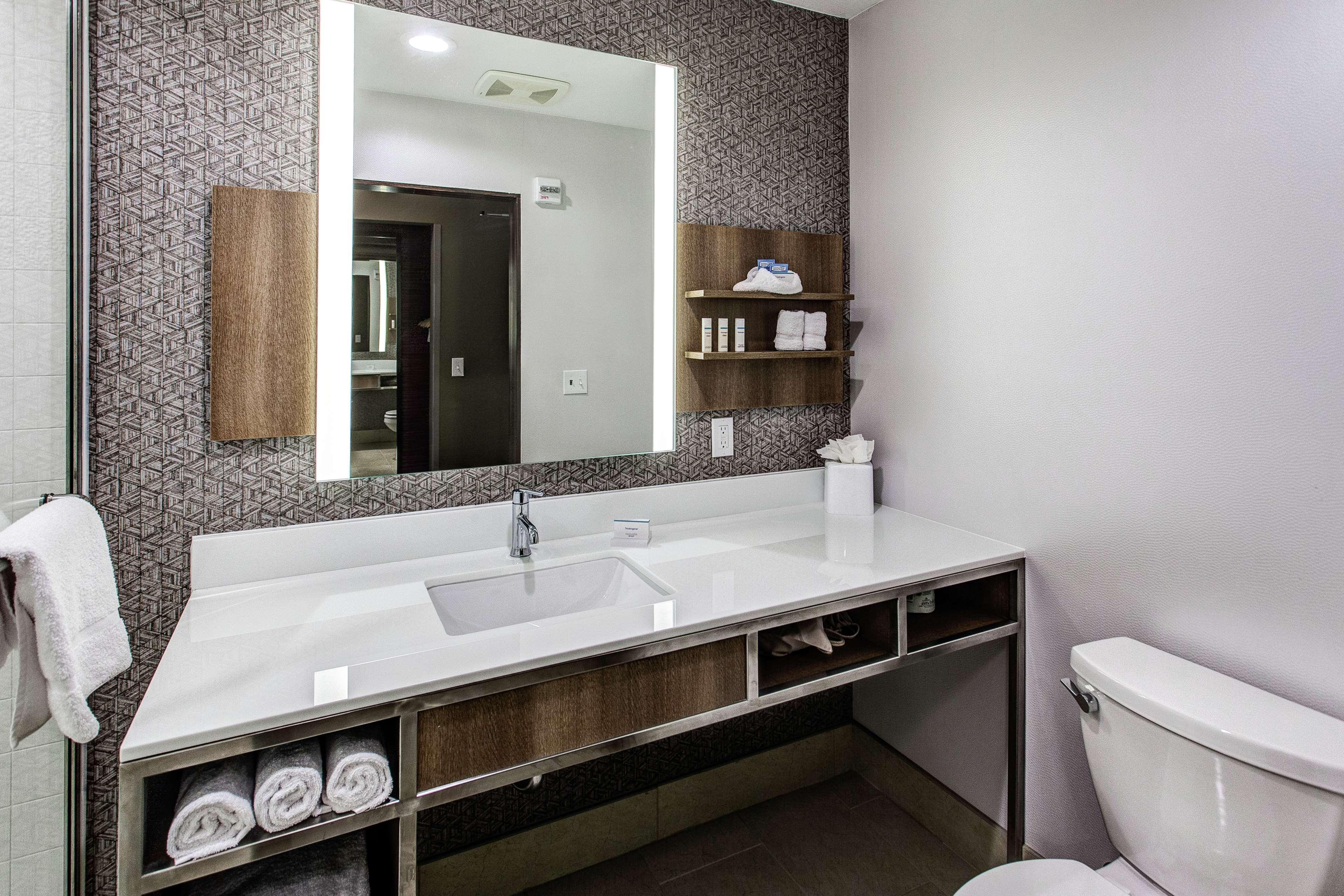 Hilton Garden Inn Topeka Kültér fotó