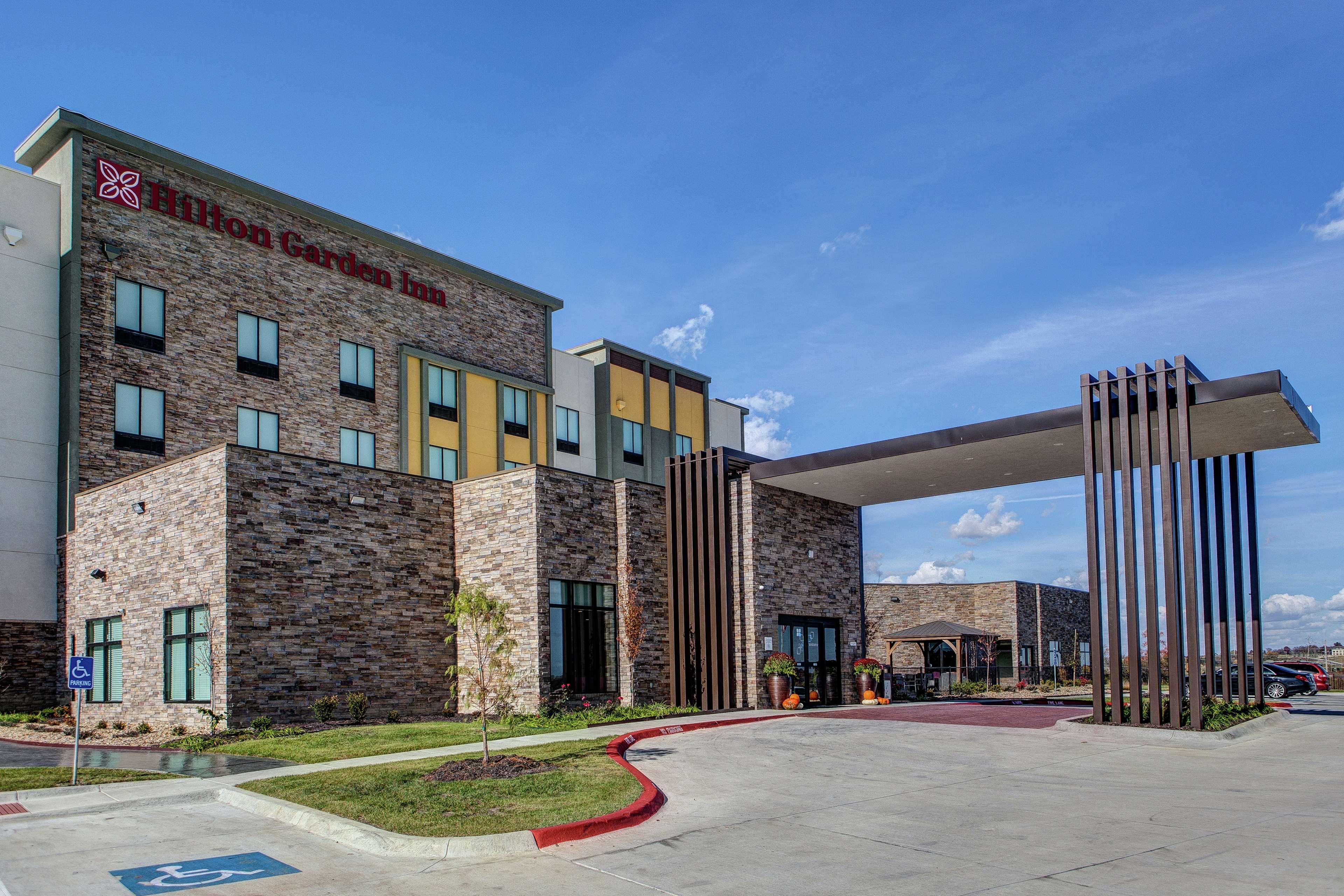 Hilton Garden Inn Topeka Kültér fotó