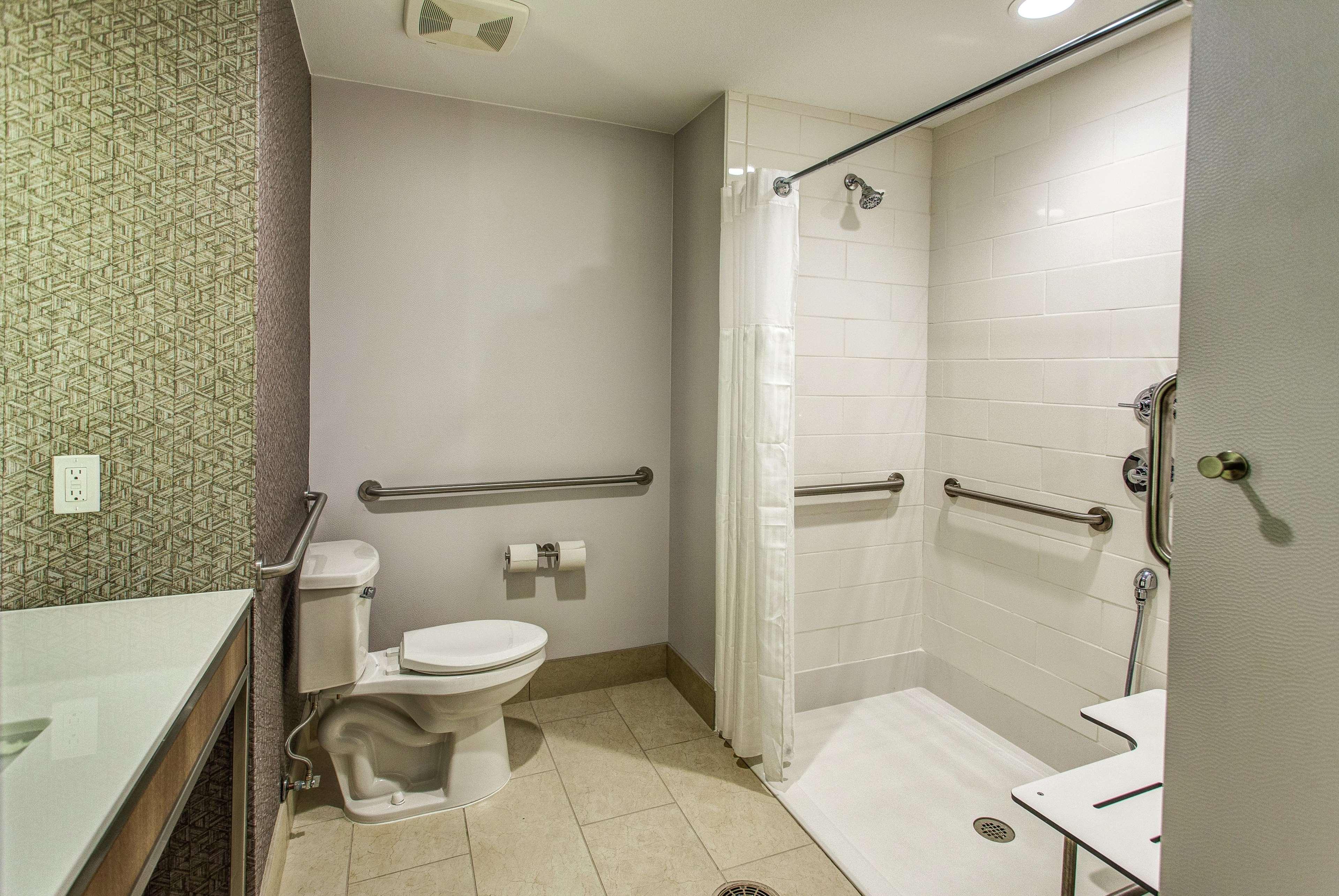 Hilton Garden Inn Topeka Kültér fotó