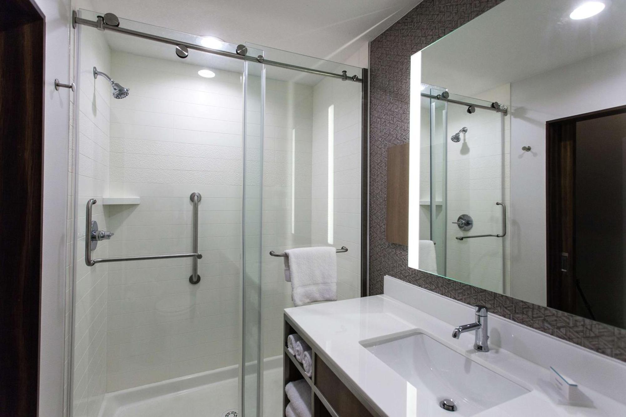 Hilton Garden Inn Topeka Kültér fotó